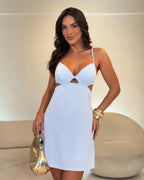 Vestido Curto Feminino com Recortes na Cintura